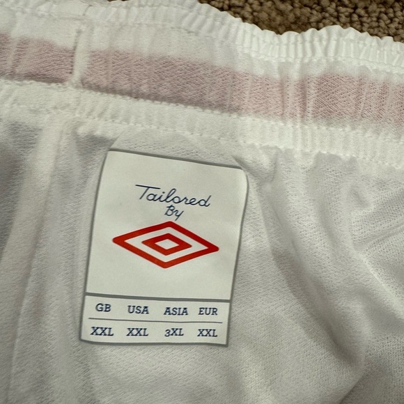 Umbro England Soccer Football Shorts - Picture 4 of 4